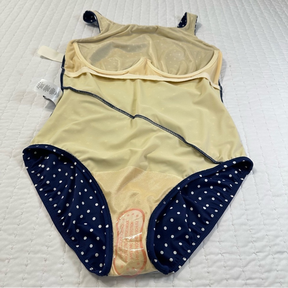 NWT Miraclesuit & Talbots Navy and White Polka Dot One Piece Swimsuit With Wire - Picture 9 of 13